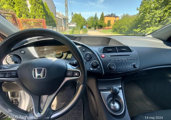 Honda Civic cena 24800 przebieg: 152000, rok produkcji 2009 z Pajęczno małe 232